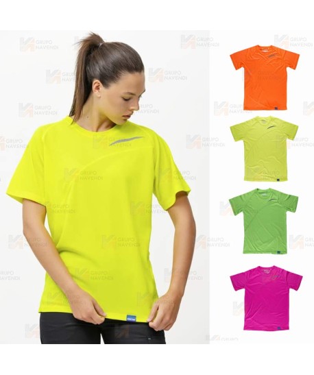 Camiseta deportiva de manga corta en tejido ultra transpirable