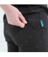 Pantalón sanitario en tejido elástico con cordón para mujer en color blanco y negro