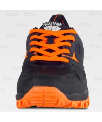 Zapatilla tipo trekking combinada y con cordones