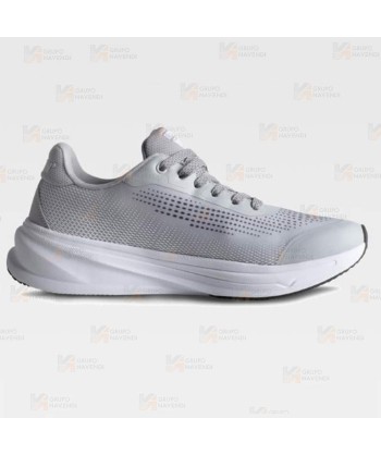 Calzado deportivo con cordones y suela antideslizante