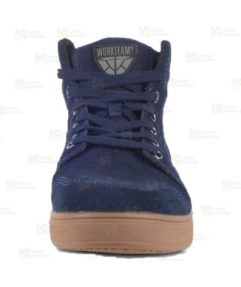 Zapatilla abotinada de serraje con cordones